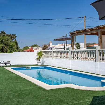 Vila Xoroi *