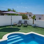 Xoroi Villa